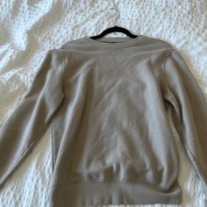 H&M king sleeve sweater. Almost new